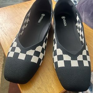 Vivaia shoes size 8 worn once